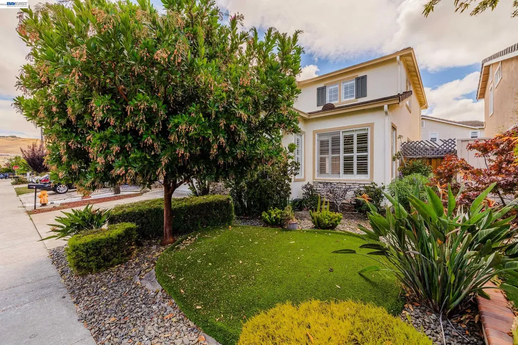 530 Spalding Street Hayward CA 94544