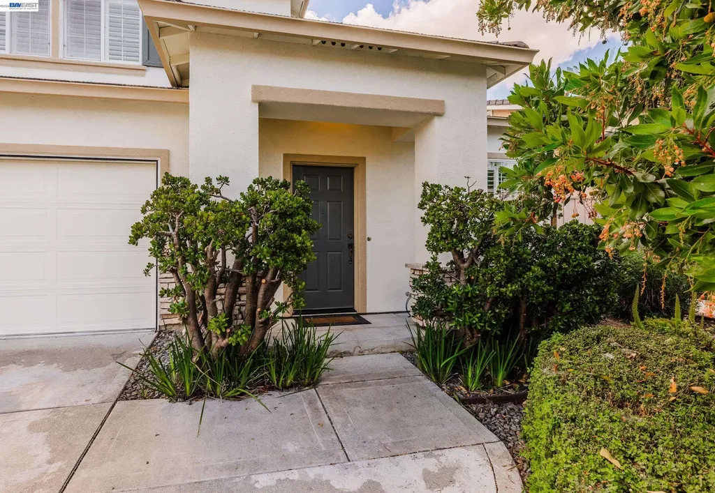 530 Spalding Street Hayward CA 94544