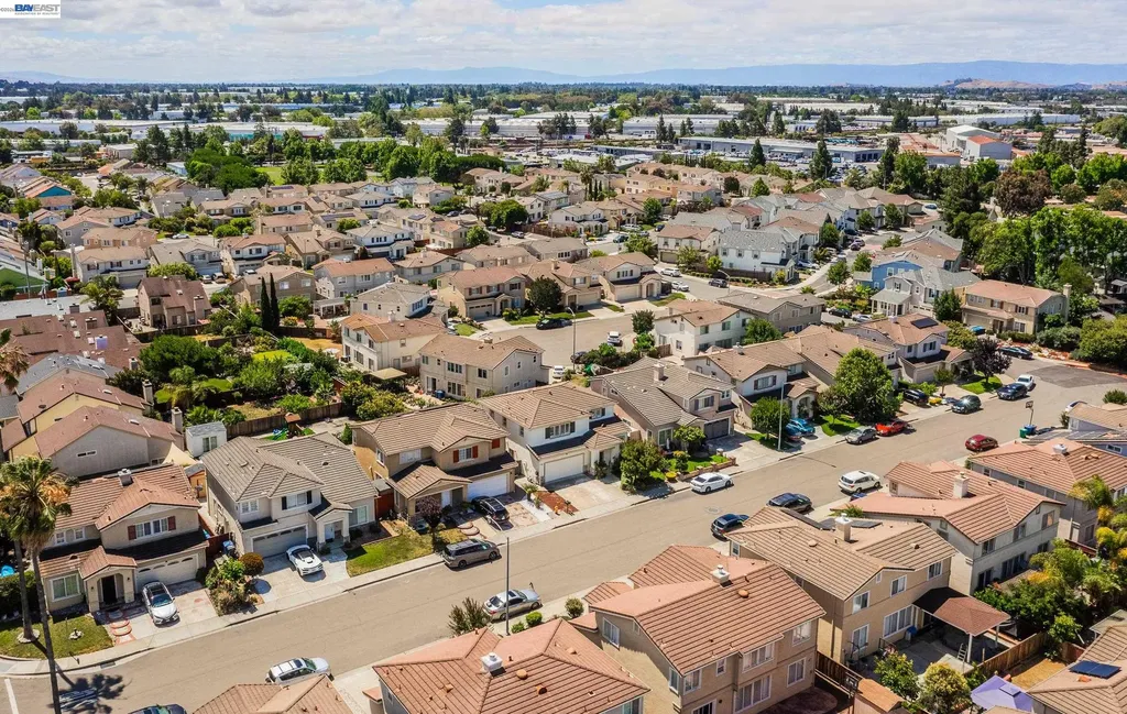 530 Spalding Street Hayward CA 94544