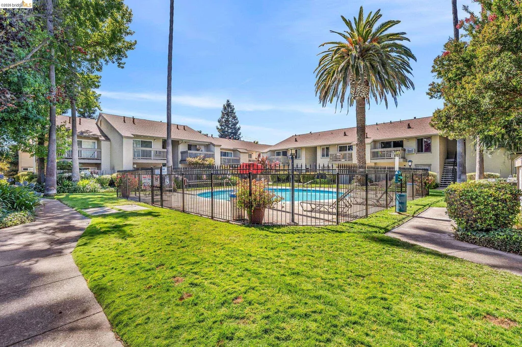 2562 Walnut Boulevard Walnut Creek CA 94596