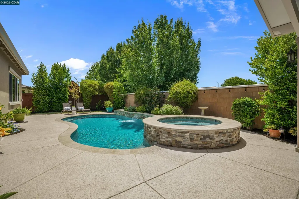 1945 Muirwood Loop Brentwood CA 94513
