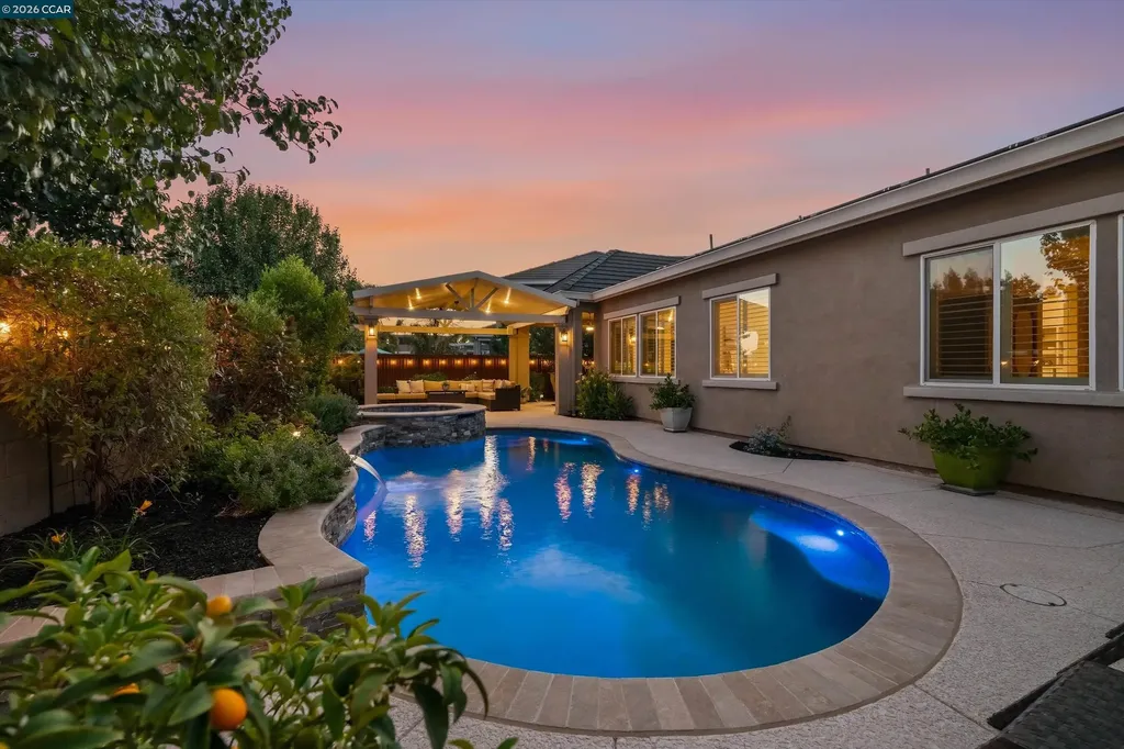 1945 Muirwood Loop Brentwood CA 94513