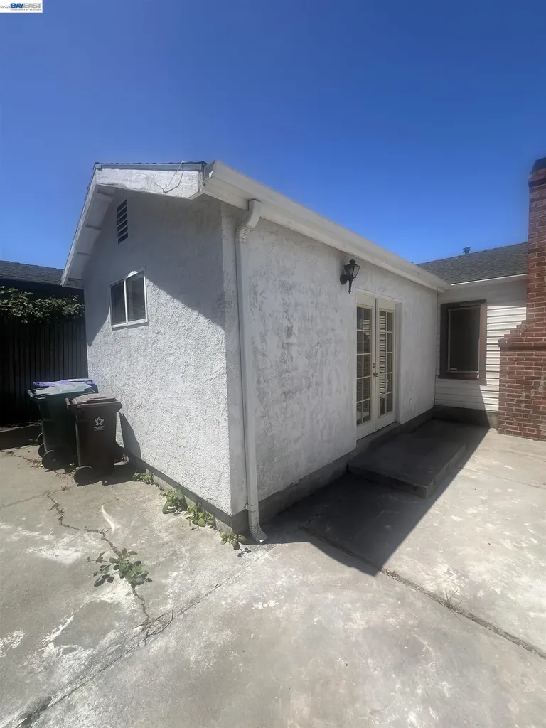 5152 Hilltop Drive El Sobrante CA 94803
