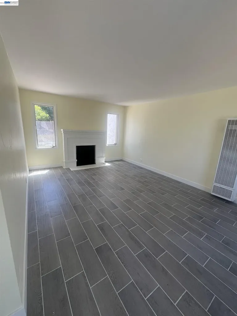 5152 Hilltop Drive El Sobrante CA 94803