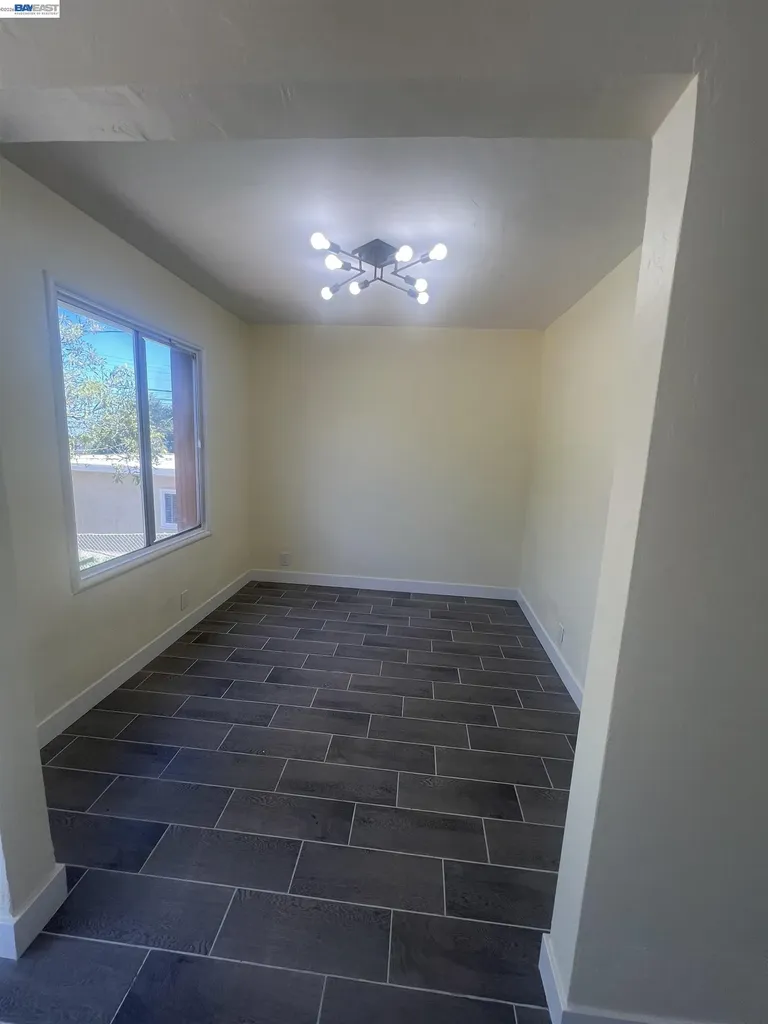 5152 Hilltop Drive El Sobrante CA 94803