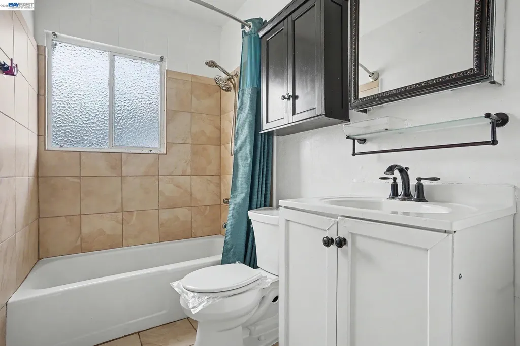 1110 Buena Vista Avenue Alameda CA 94501