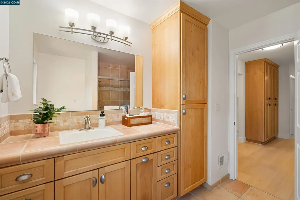 2082 Stratton Road Walnut Creek CA 94598