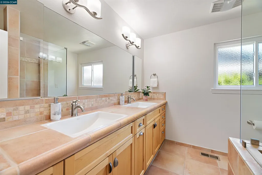 2082 Stratton Road Walnut Creek CA 94598