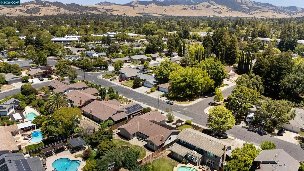 2082 Stratton Road Walnut Creek CA 94598