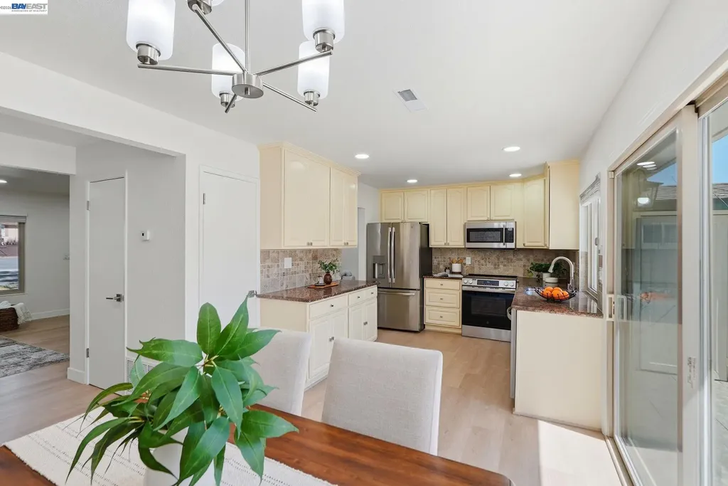 27540 Ponderosa Court Hayward CA 94545