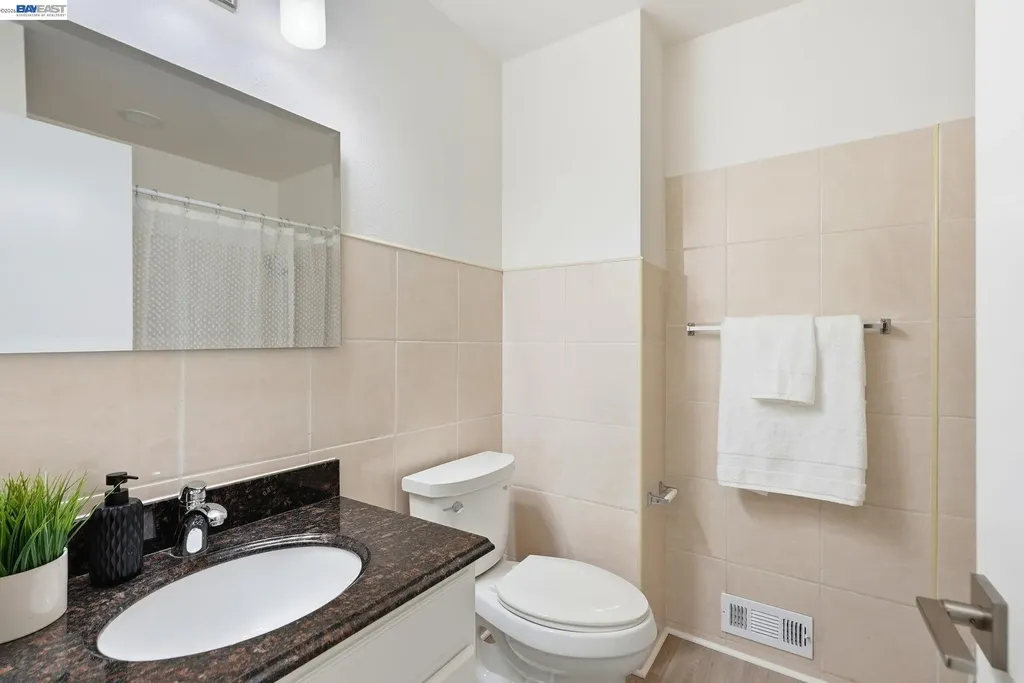 27540 Ponderosa Court Hayward CA 94545