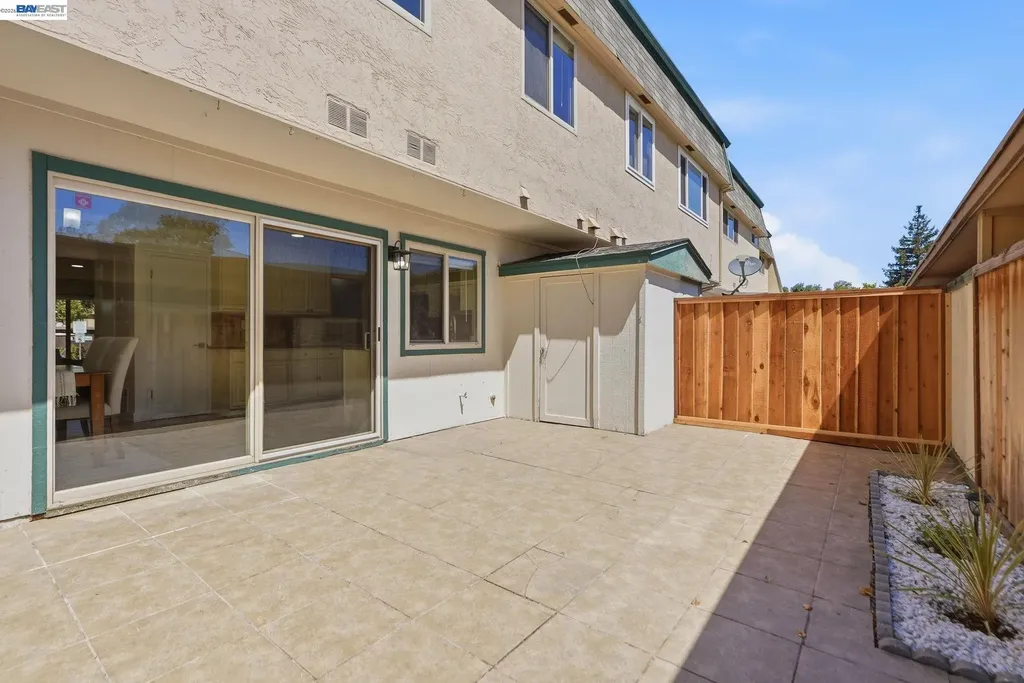 27540 Ponderosa Court Hayward CA 94545