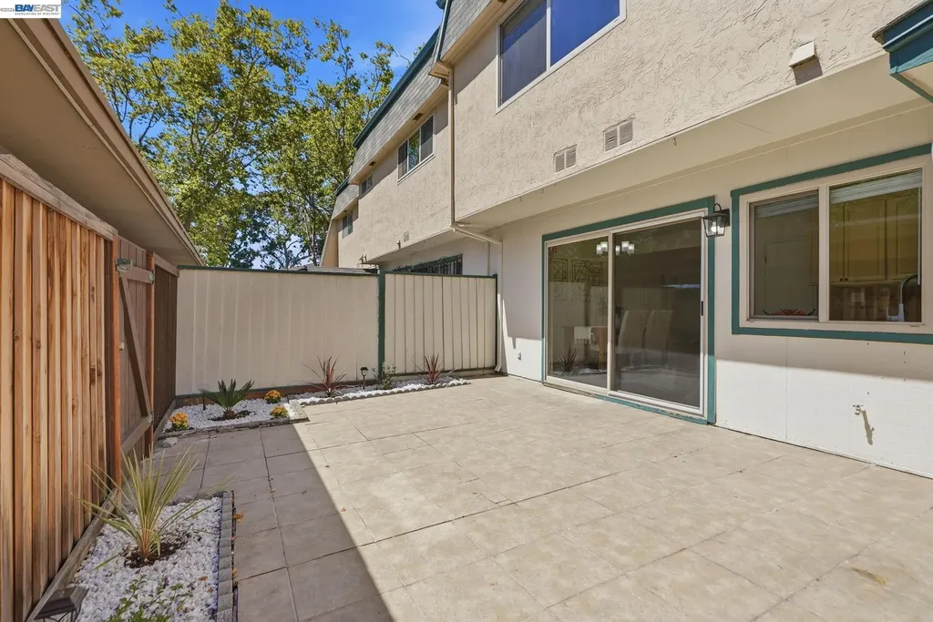 27540 Ponderosa Court Hayward CA 94545