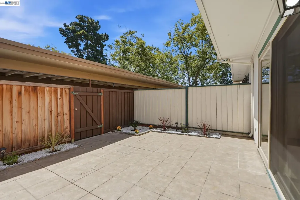 27540 Ponderosa Court Hayward CA 94545