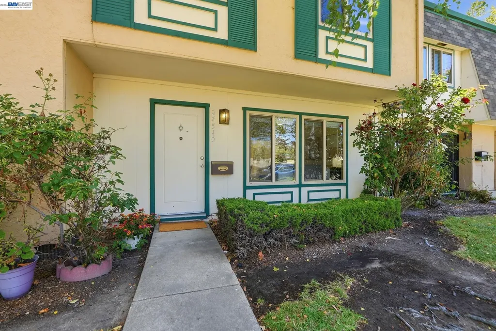 27540 Ponderosa Court Hayward CA 94545