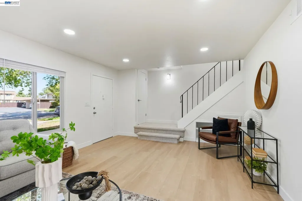 27540 Ponderosa Court Hayward CA 94545