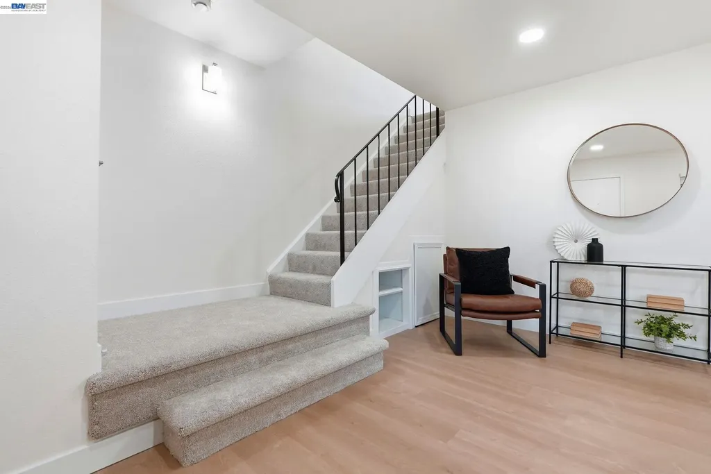 27540 Ponderosa Court Hayward CA 94545