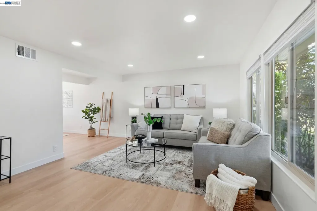 27540 Ponderosa Court Hayward CA 94545