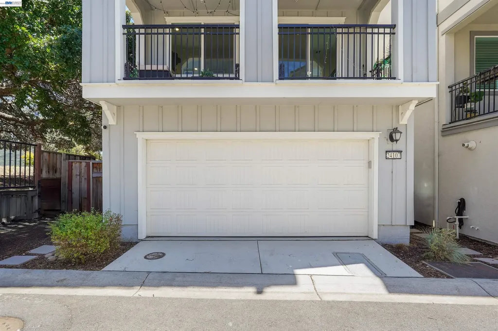 24107 Amaranth Loop Hayward CA 94541