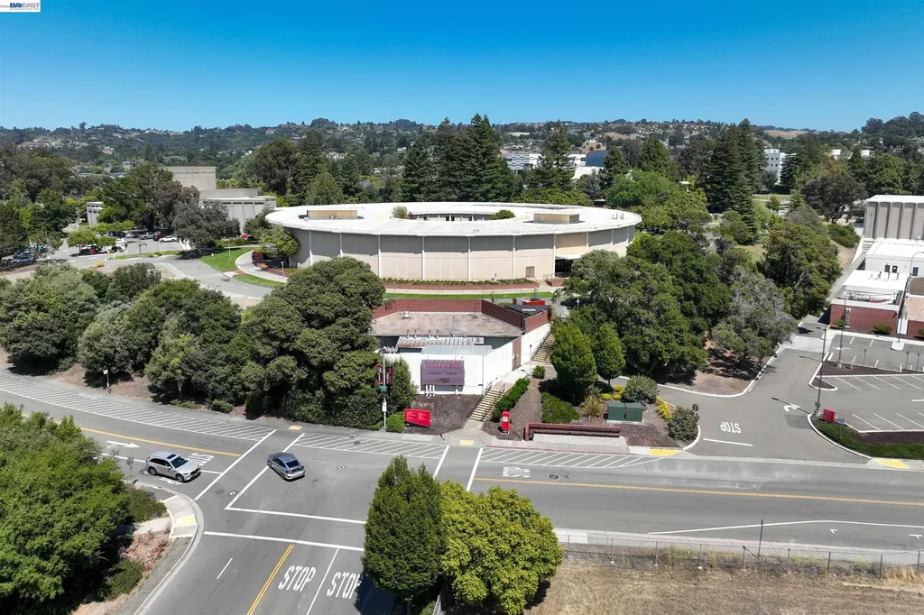 24107 Amaranth Loop Hayward CA 94541