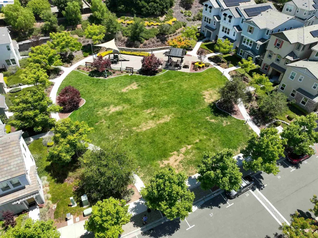 24107 Amaranth Loop Hayward CA 94541