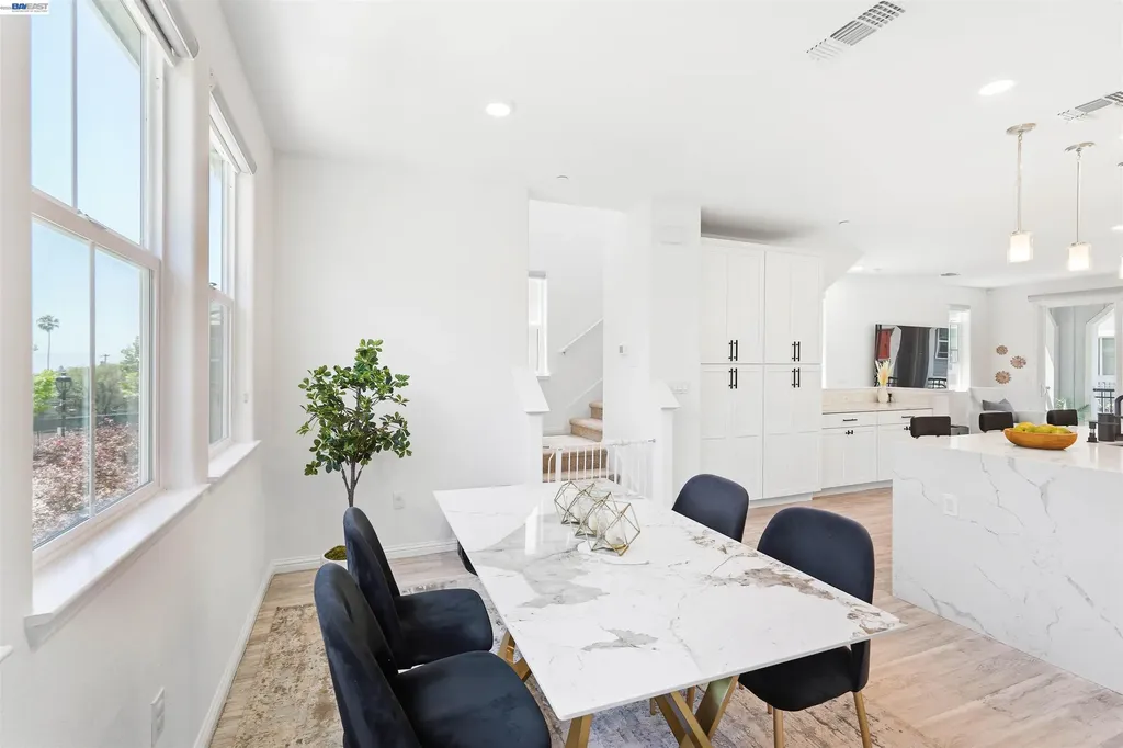 24107 Amaranth Loop Hayward CA 94541
