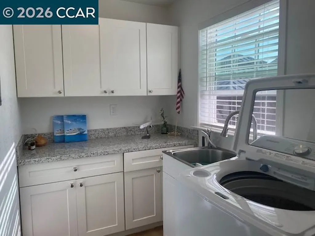 559 43rd Street Richmond CA 94805