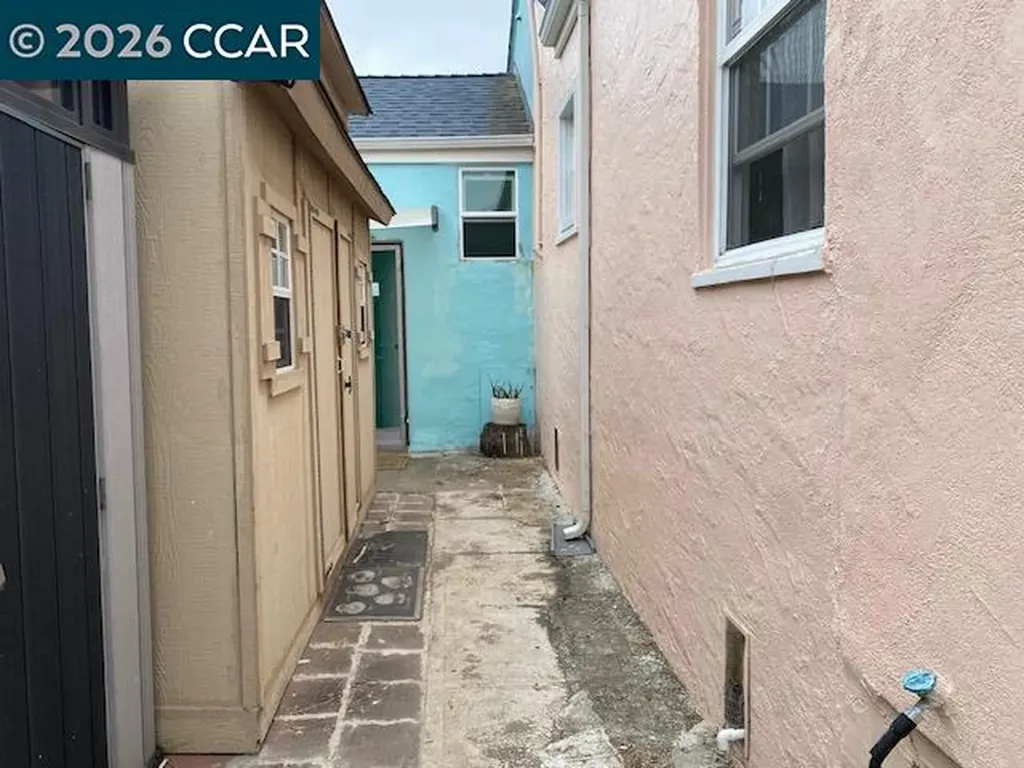 559 43rd Street Richmond CA 94805