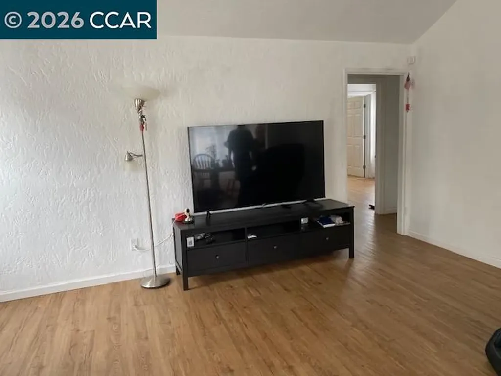 559 43rd Street Richmond CA 94805