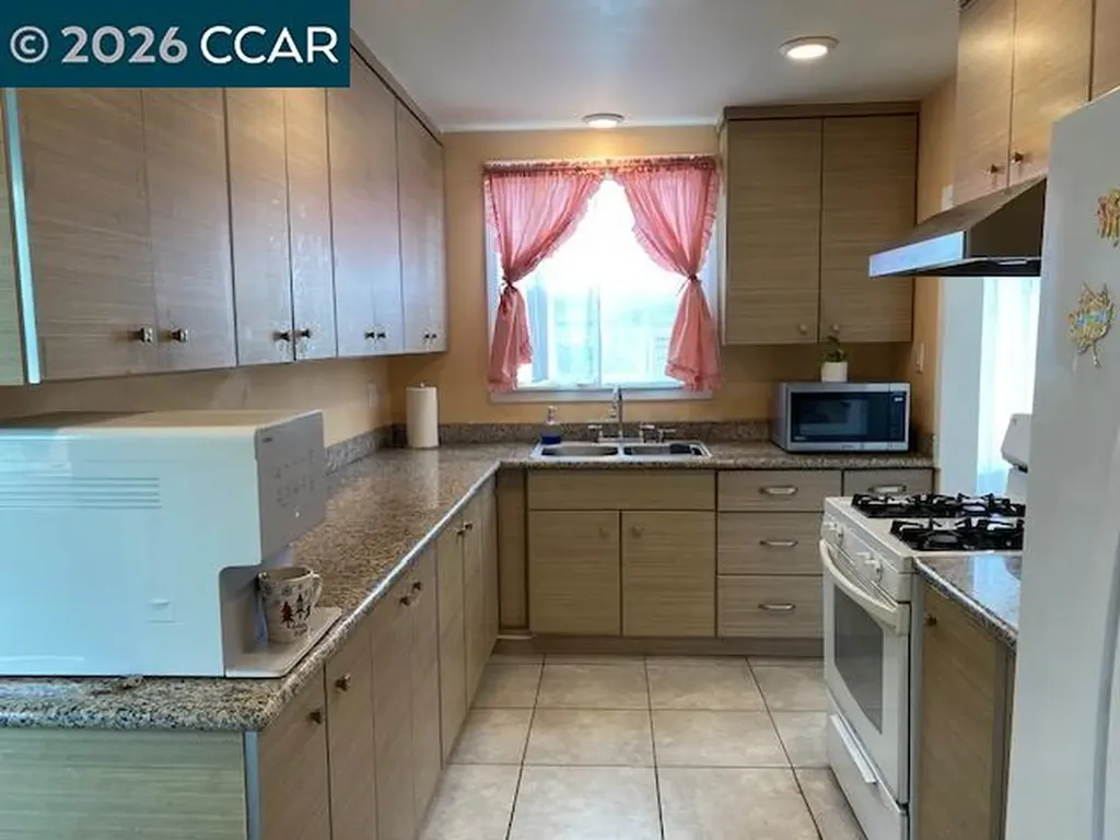 559 43rd Street Richmond CA 94805