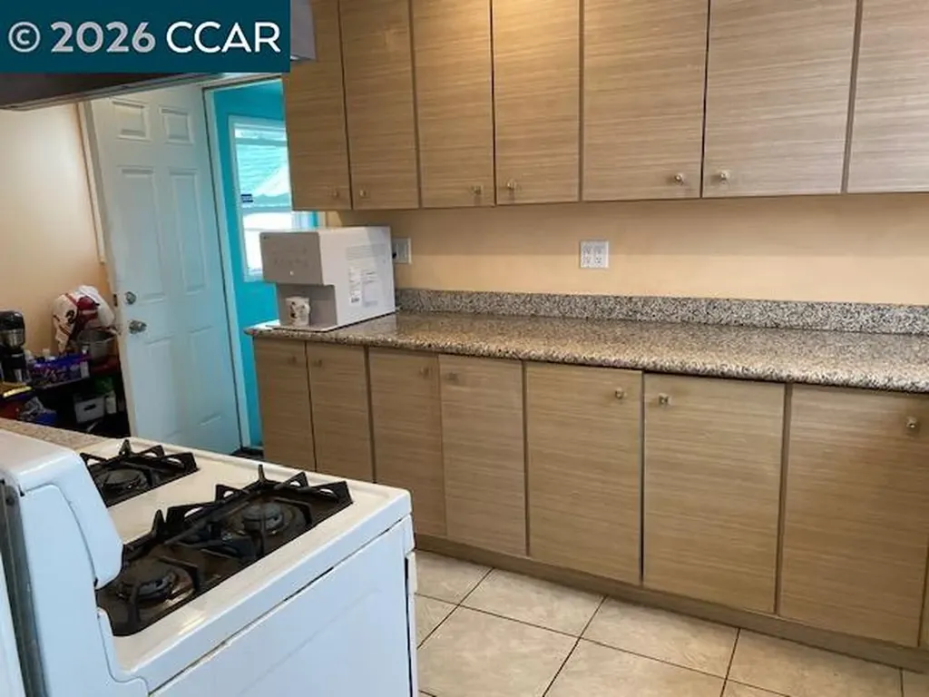 559 43rd Street Richmond CA 94805