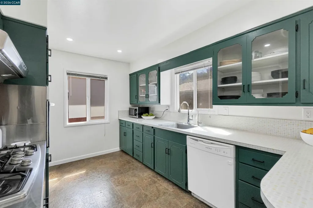 2309 Julia Court Pinole CA 94564