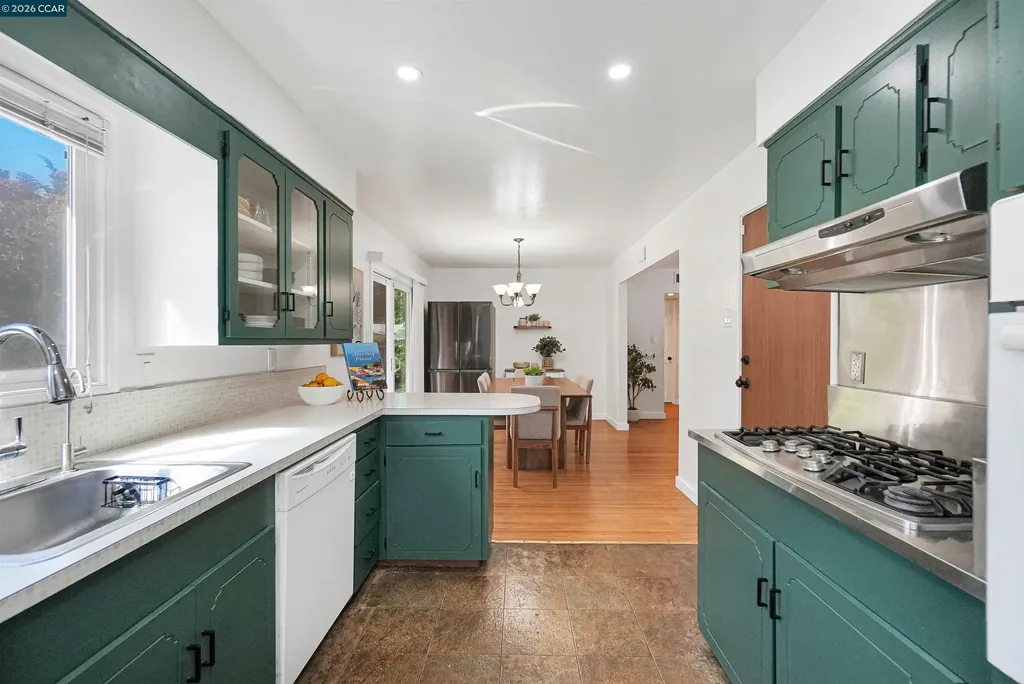 2309 Julia Court Pinole CA 94564