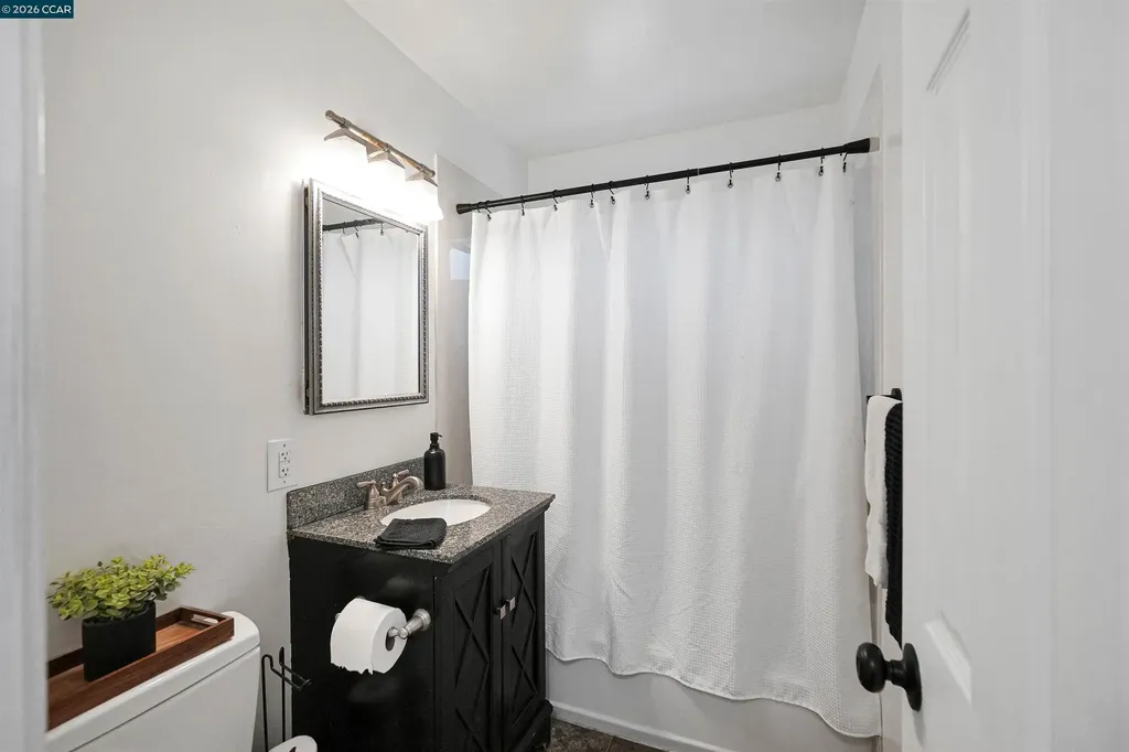 2309 Julia Court Pinole CA 94564