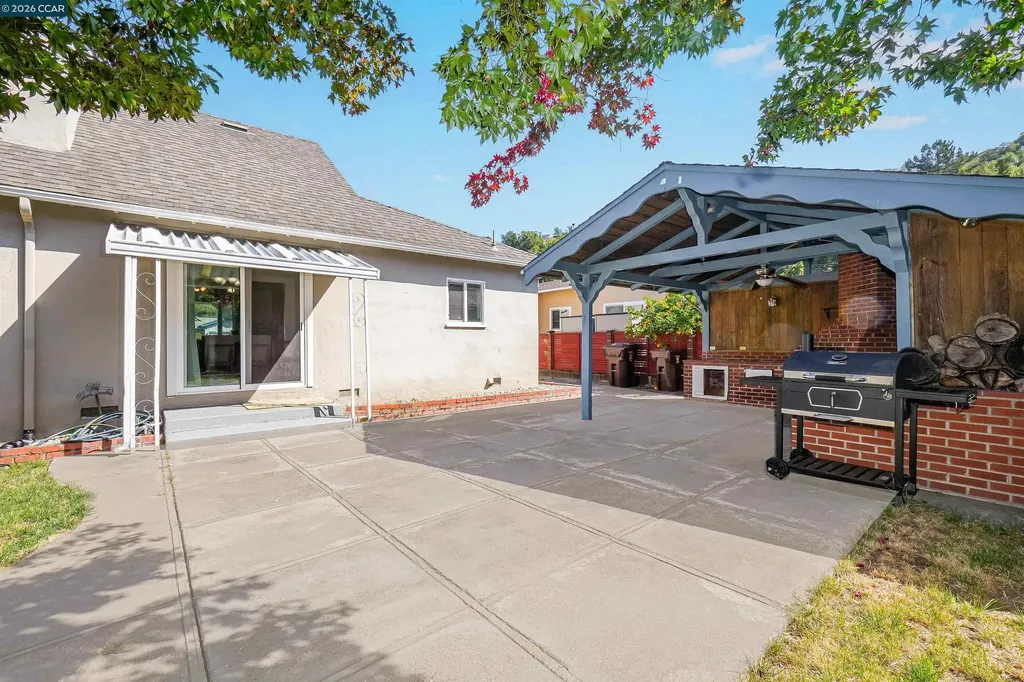 2309 Julia Court Pinole CA 94564