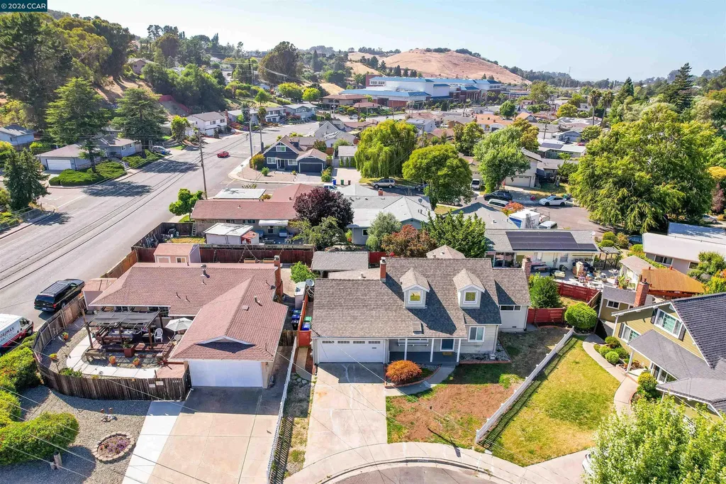 2309 Julia Court Pinole CA 94564