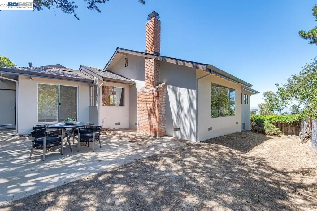 3510 Bridle Drive Hayward CA 94541