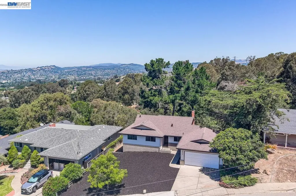3510 Bridle Drive Hayward CA 94541