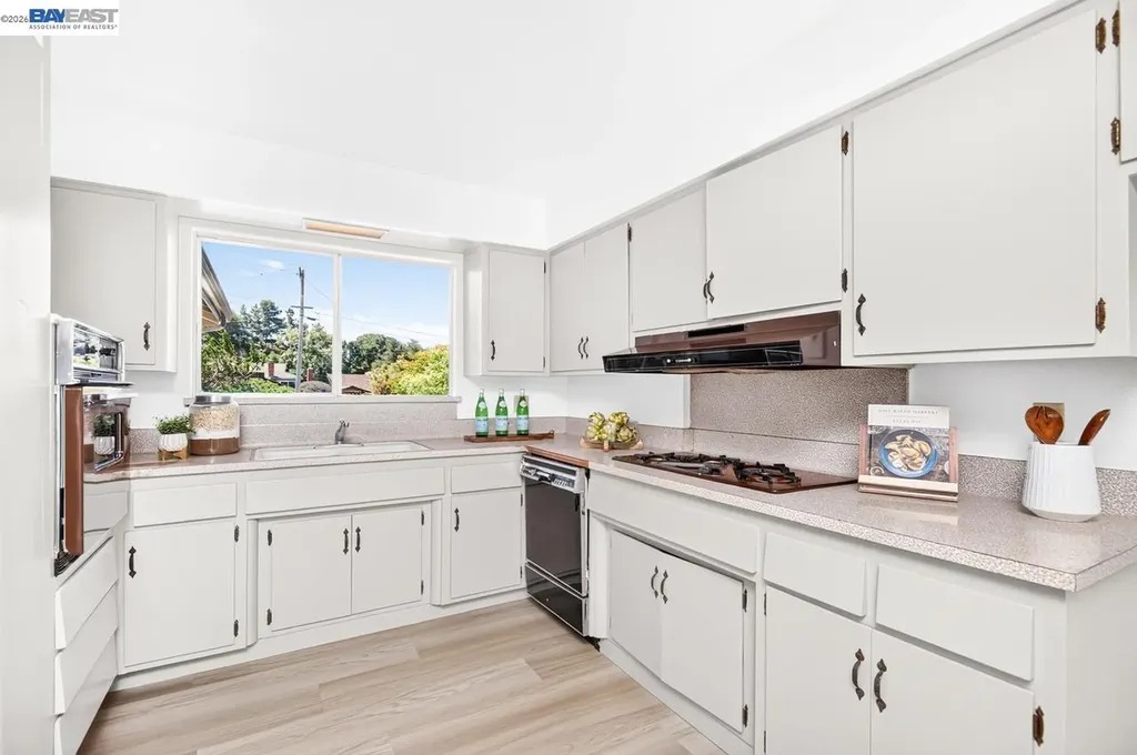 3510 Bridle Drive Hayward CA 94541