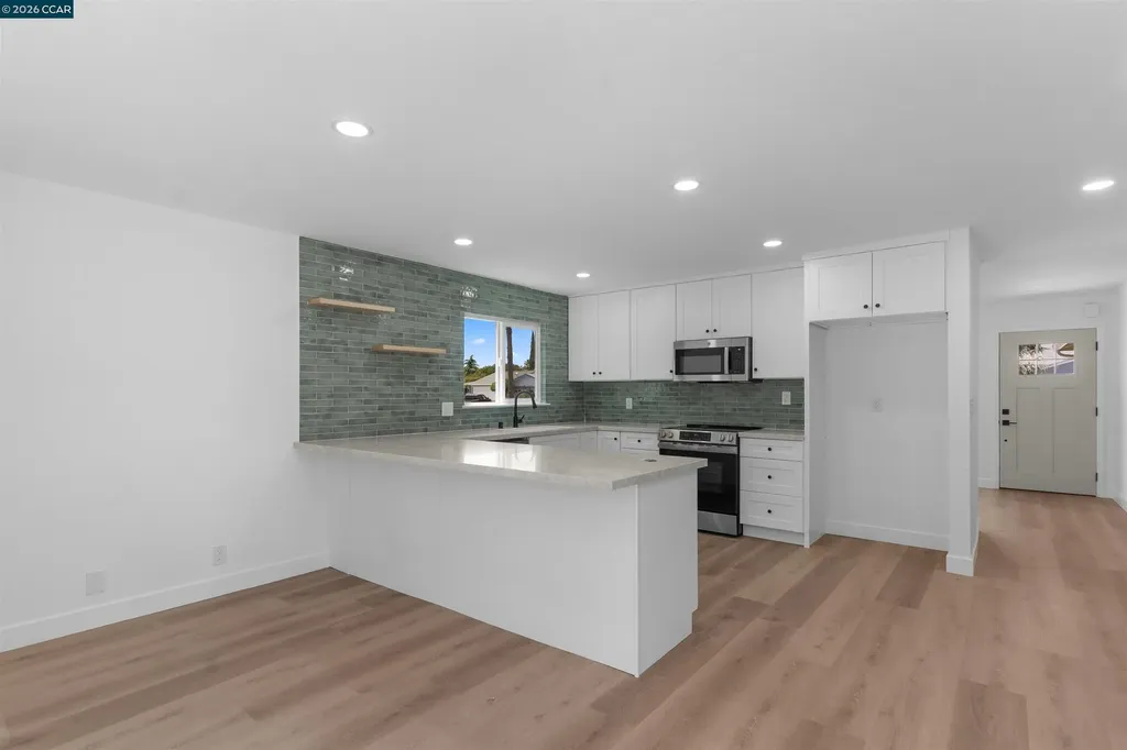 12 Merrimac Place Pittsburg CA 94565