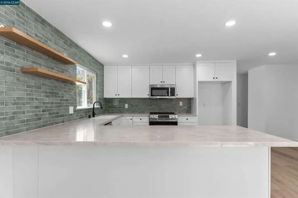 12 Merrimac Place Pittsburg CA 94565