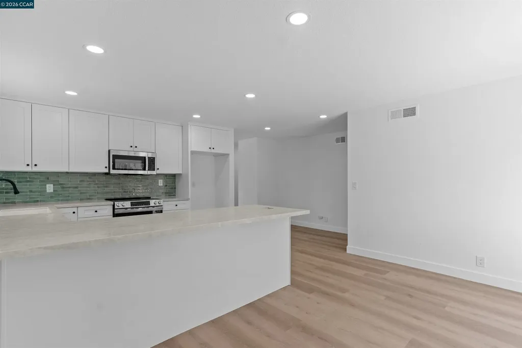 12 Merrimac Place Pittsburg CA 94565