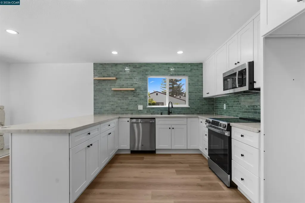 12 Merrimac Place Pittsburg CA 94565