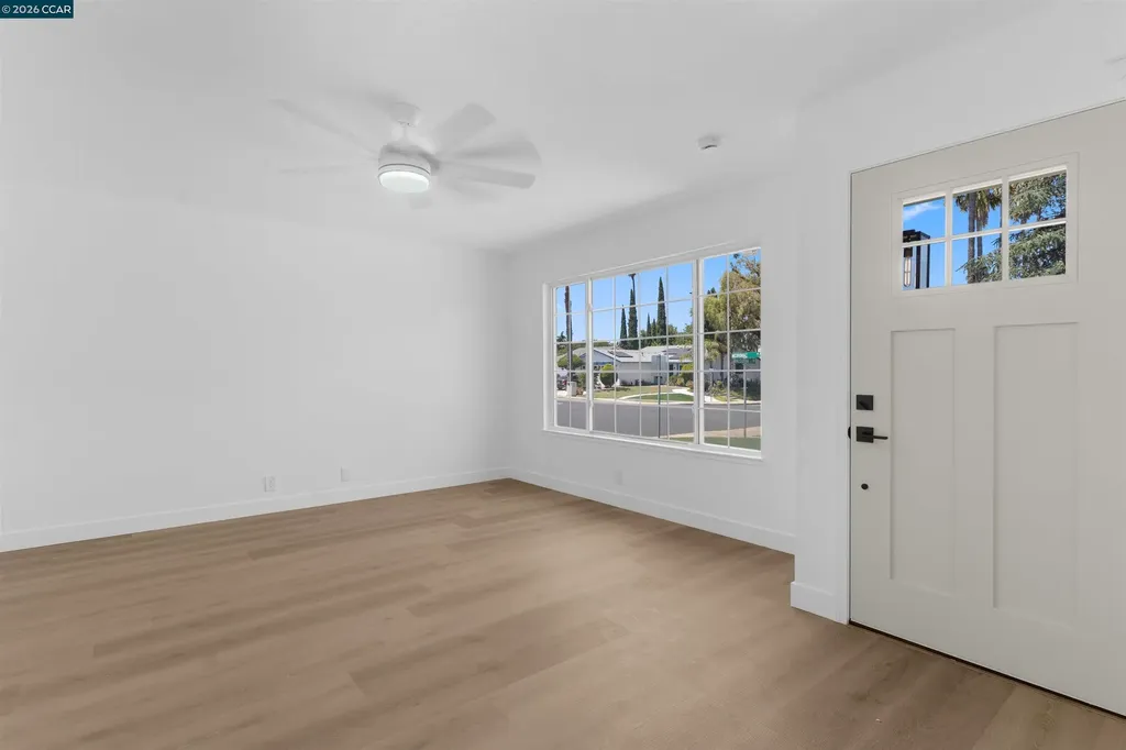 12 Merrimac Place Pittsburg CA 94565