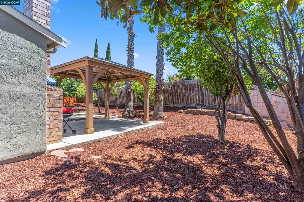 12 Merrimac Place Pittsburg CA 94565