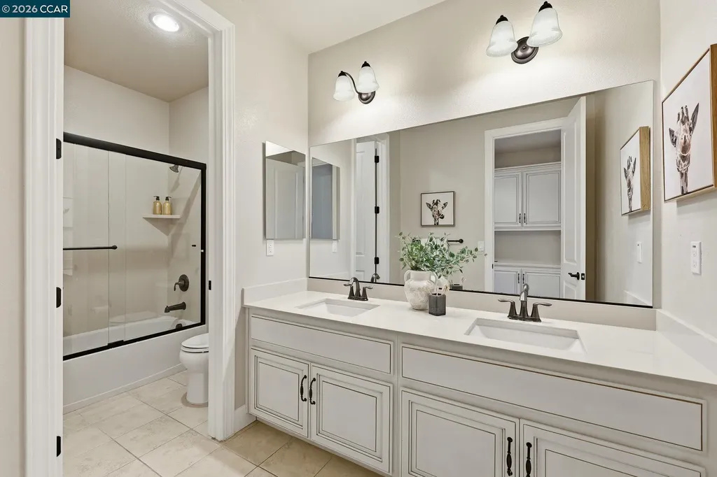 4658 Valley Vista Drive Dublin CA 94568