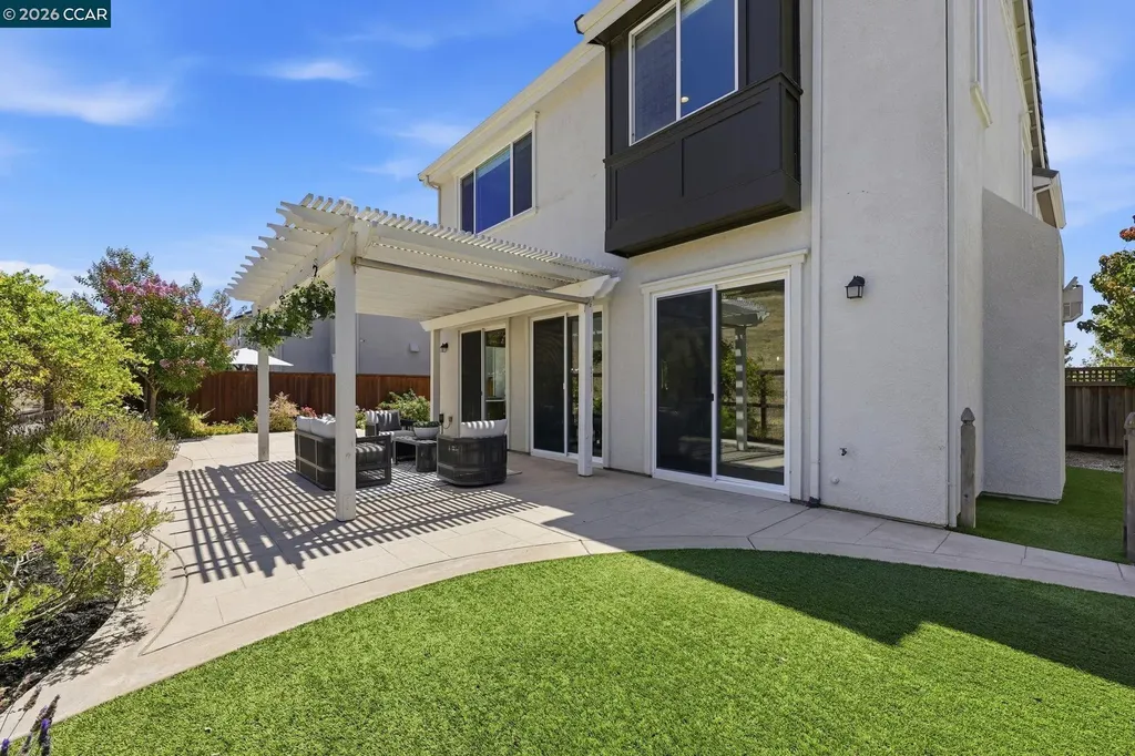 4658 Valley Vista Drive Dublin CA 94568