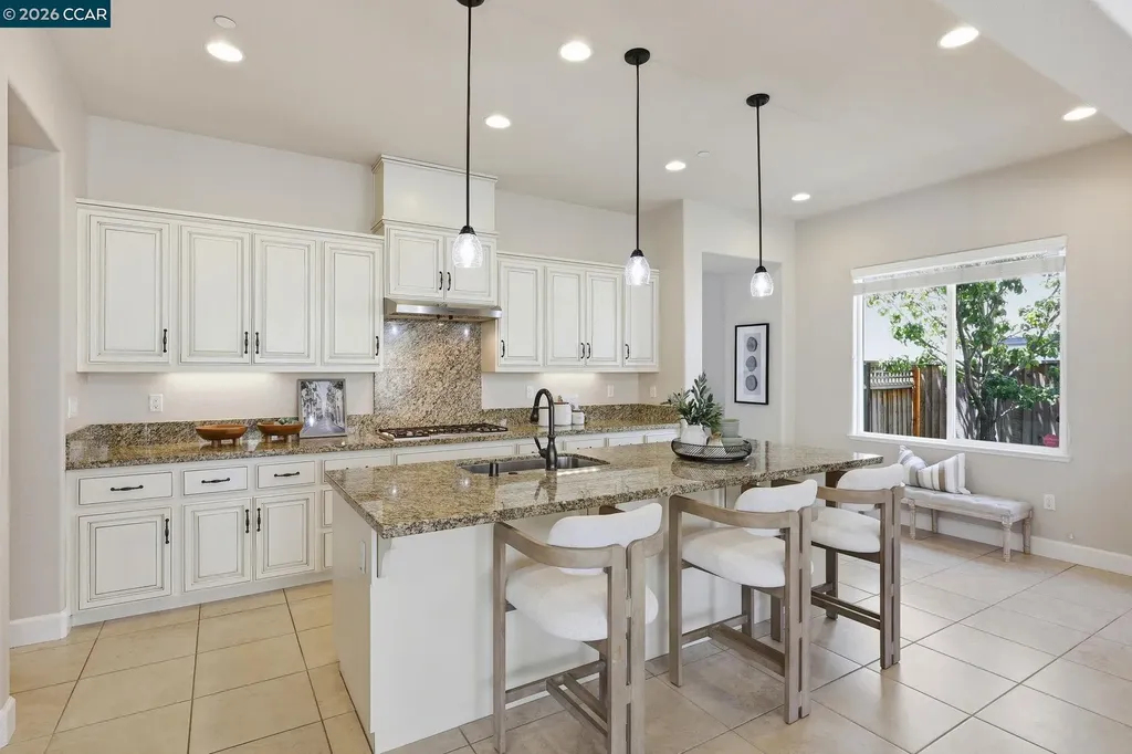 4658 Valley Vista Drive Dublin CA 94568