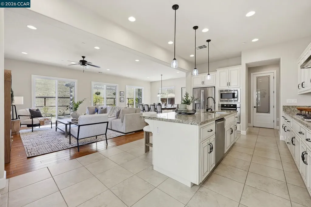 4658 Valley Vista Drive Dublin CA 94568