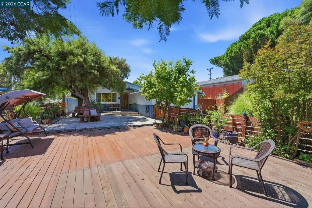 1501 Lassen Court Vallejo CA 94591